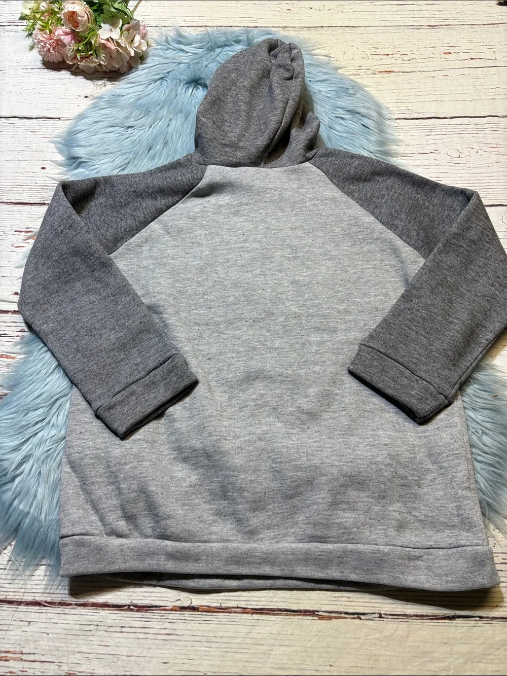 Star Wars Gray Raglan Kids Hoodie with Grogu Graphic Sz 18/20